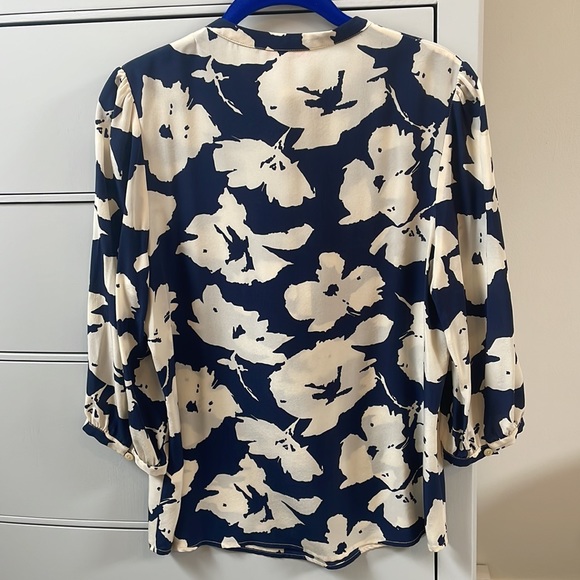 Anthropologie Moncollet Silk Floral top size 10 - Picture 2 of 4